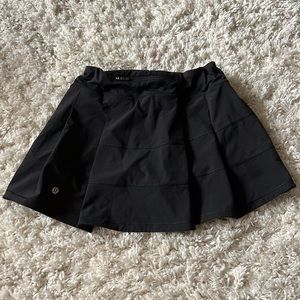 Lululemon pace rival skirt